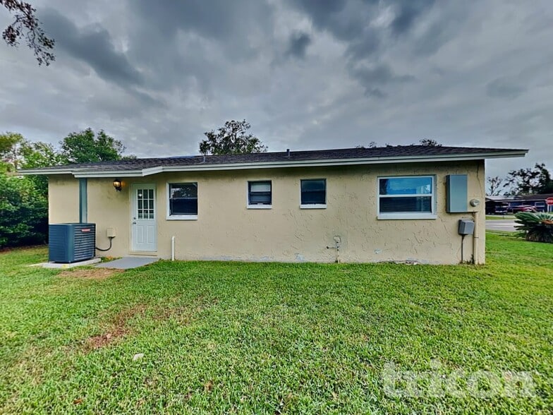 Building Photo - 563 Robin Hill Cir