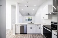 Building Photo - 13055 Albright Ct
