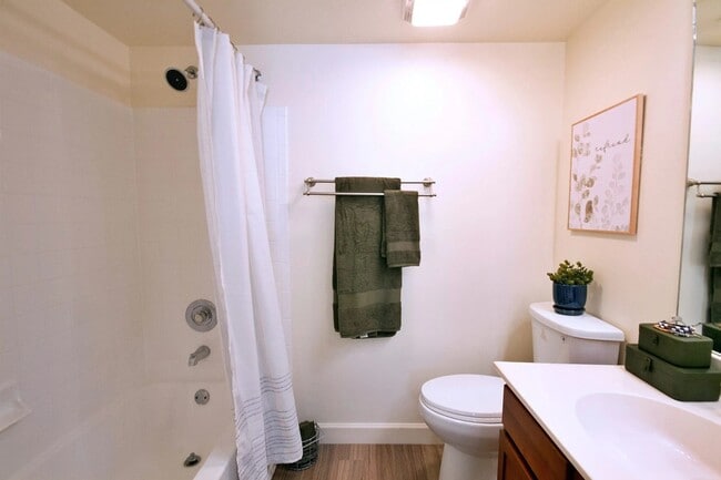 Building Photo - 4325 Bayhead Ct