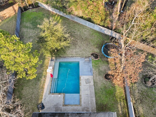 Building Photo - 131 N Hawkhurst Cir