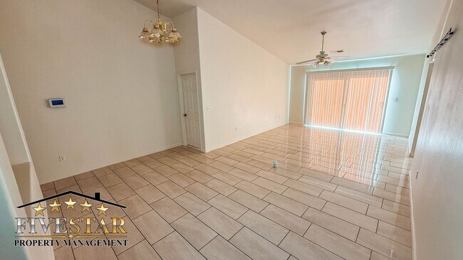 Building Photo - 2815 Flint Hills Dr