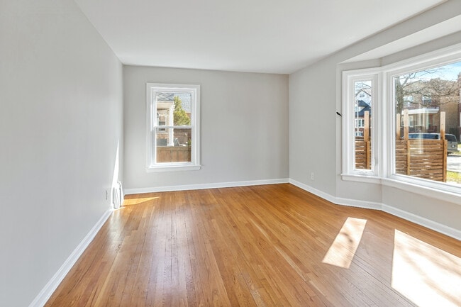 Building Photo - 3423 N Springfield Ave