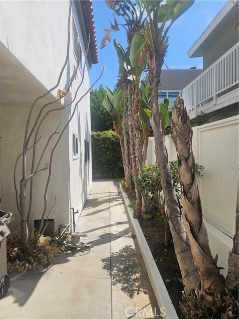 Building Photo - 2426 Silverstrand Ave