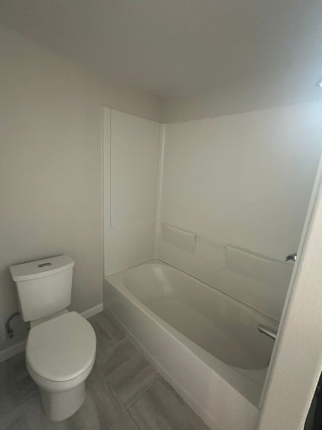 Building Photo - Brunner Farms Beauty