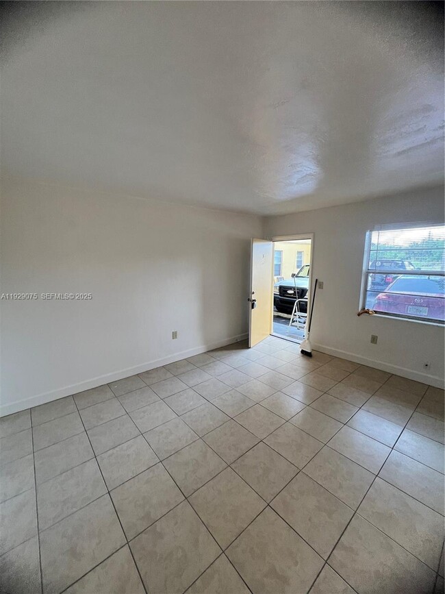 Building Photo - 12905 Arch Creek Rd