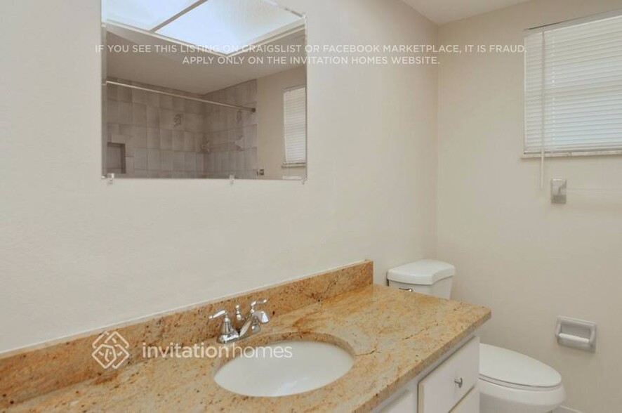 Building Photo - 5909 Redhawk Dr