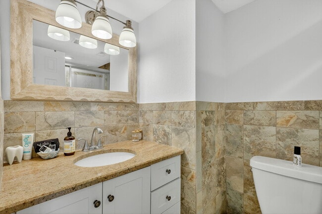 Building Photo - 950 S Kanner Hwy