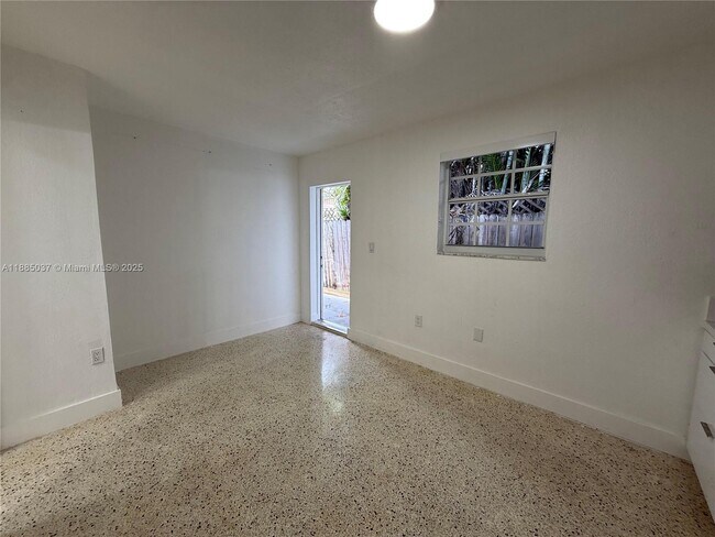 Building Photo - 50 Flagami Blvd