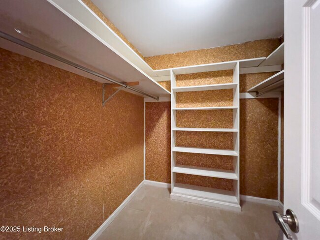 Building Photo - 1508 Sylvan Wynde