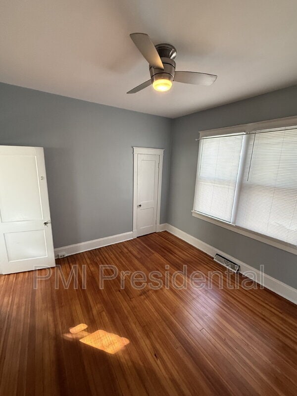 Building Photo - 608 W 19th St