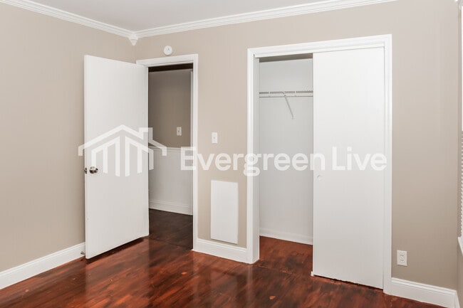 Building Photo - 2523 Birchfield St NW