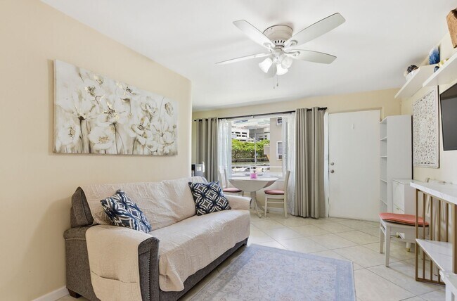 Building Photo - Fully Furnished Pet Friendly  Waikiki 1-Bedroom Condo Near Ala Moana