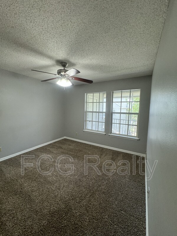 Building Photo - 6010 Westgate Dr