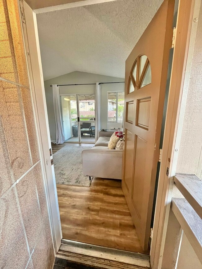 Building Photo - 95-510-510 Wikao St