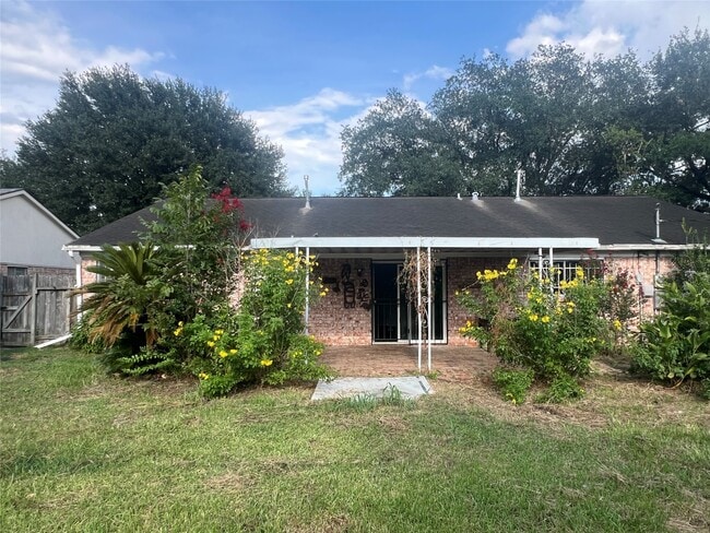 Building Photo - 7214 Redding Rd