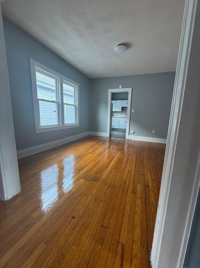 Building Photo - Eastwood Charmer – Updated 3-Bedroom with ...