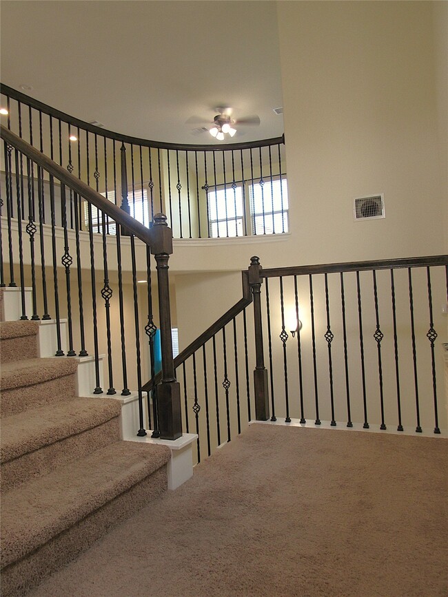 Building Photo - 17043 Amarose Dr