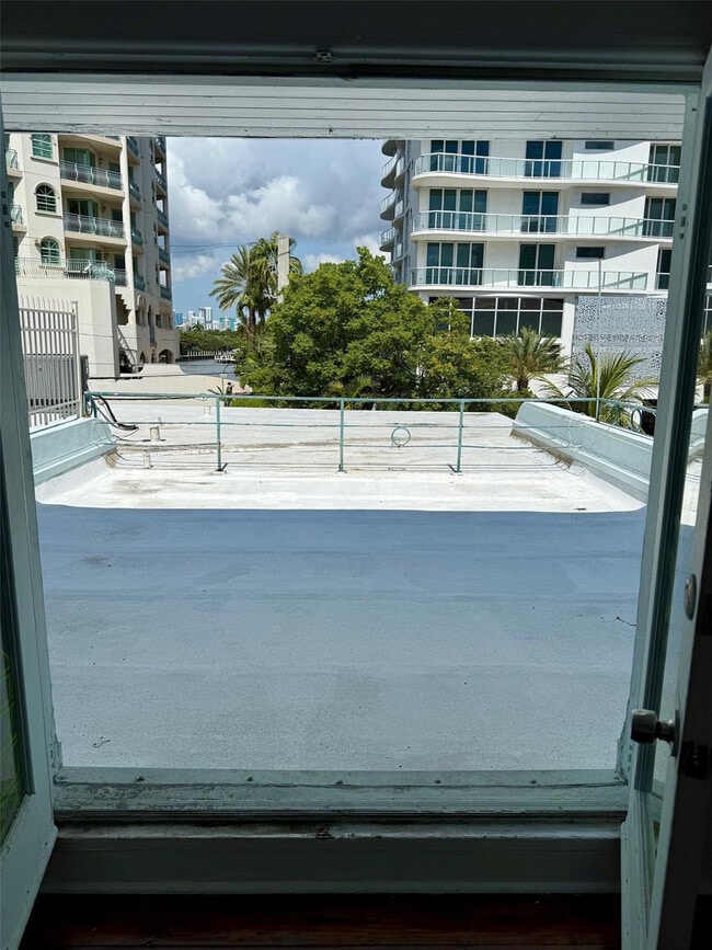 Building Photo - 3000 Granada St