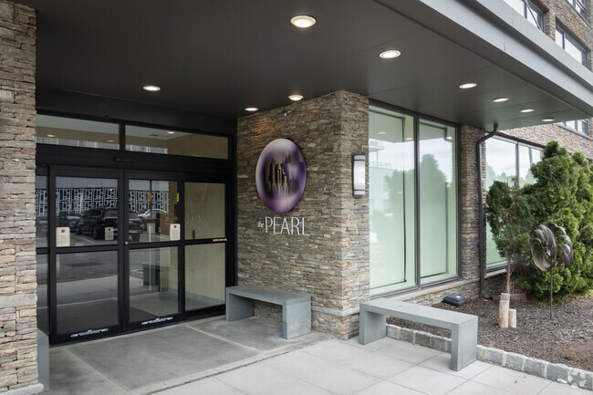 Entrance - The Pearl