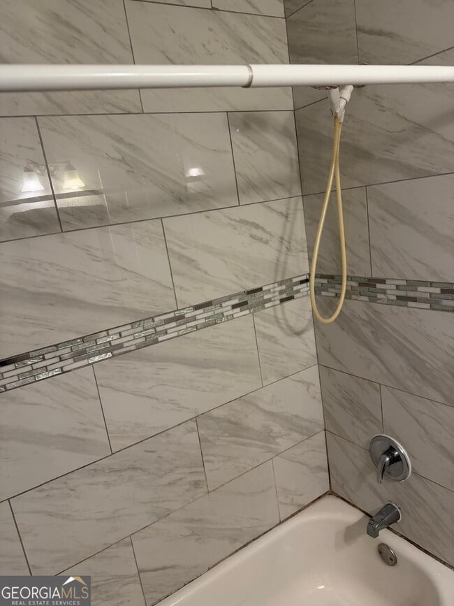 Building Photo - 3456 Thompson Dr NW