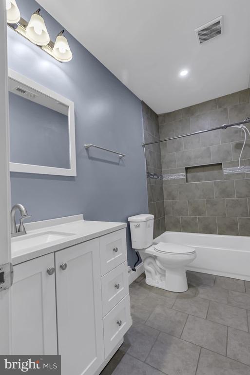 Building Photo - 40560 Aldie Springs Dr