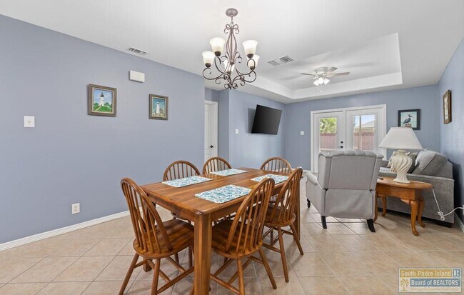 Building Photo - 40 Augusta W