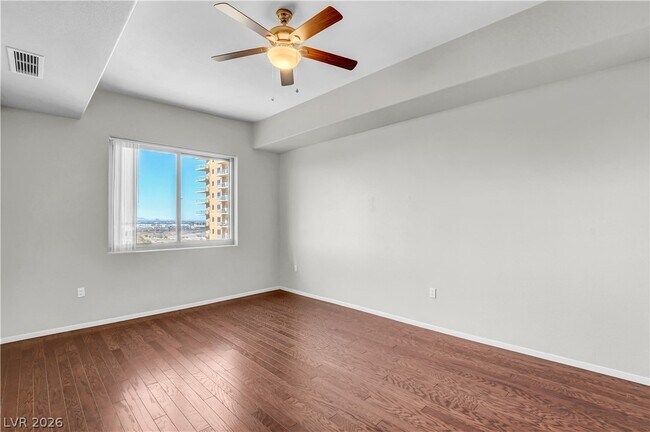 Building Photo - 8255 S Las Vegas Blvd