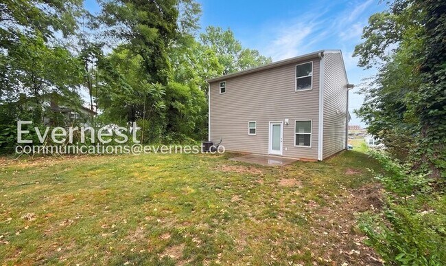 Building Photo - 804 Jost St