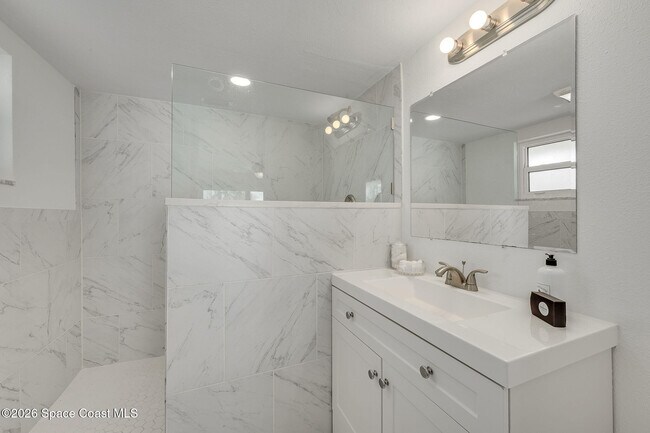 Building Photo - 458 Sandpiper Dr