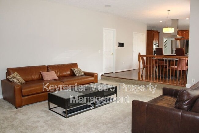 Building Photo - 1614 Albert Dr