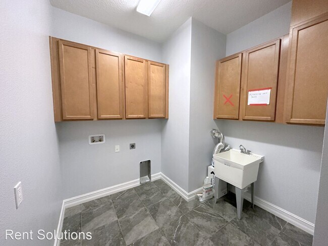 Building Photo - 4 br, 4 bath House - 9018 Hixon Rd