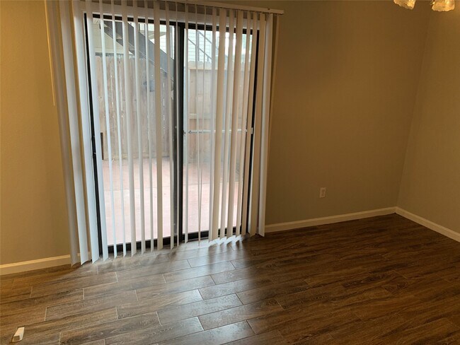 Building Photo - 6401 Deihl Rd
