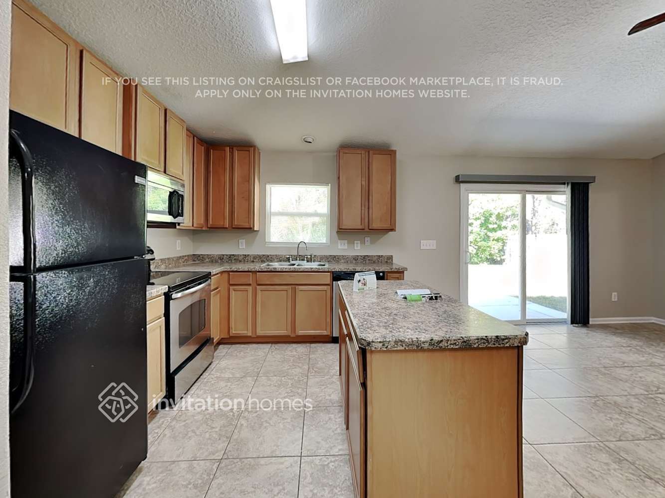 Building Photo - 96393 Commodore Point Dr