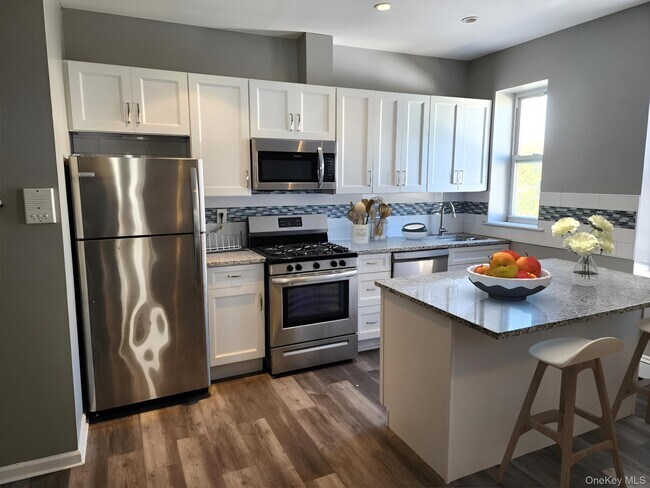 Building Photo - 45-01 Ditmars Blvd