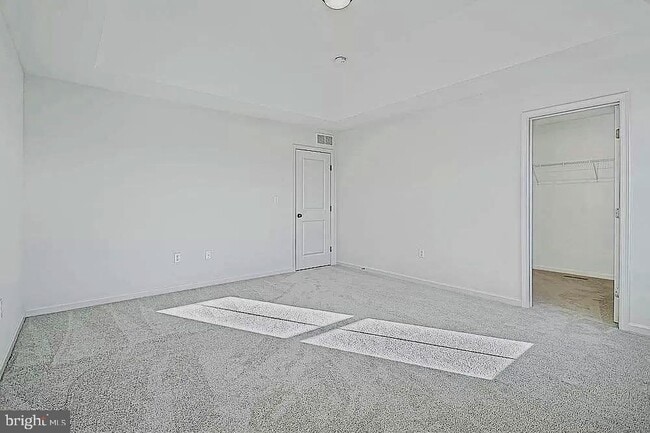 Building Photo - 20 Shillington Ln