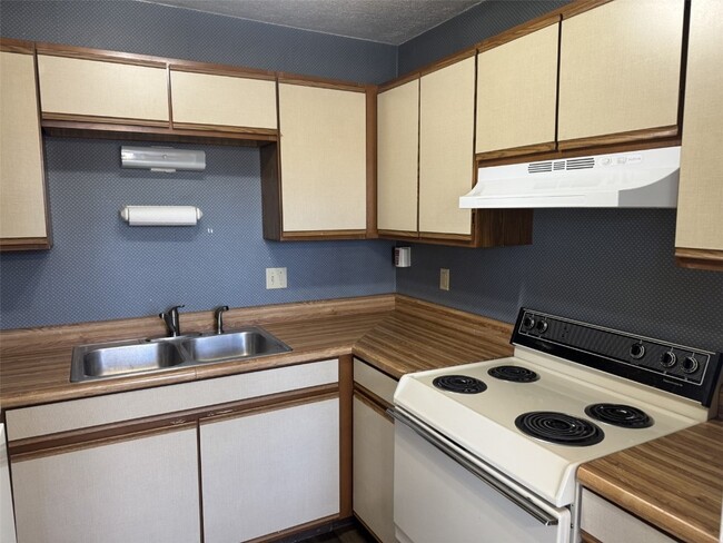 Building Photo - 106 Osterhage Dr