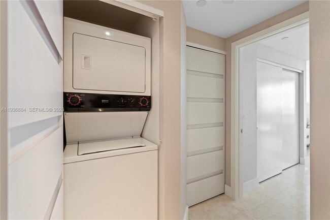 Building Photo - 4779 Collins Ave