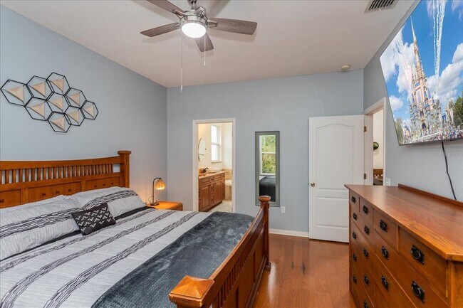 Building Photo - 15722 Green Cove Blvd