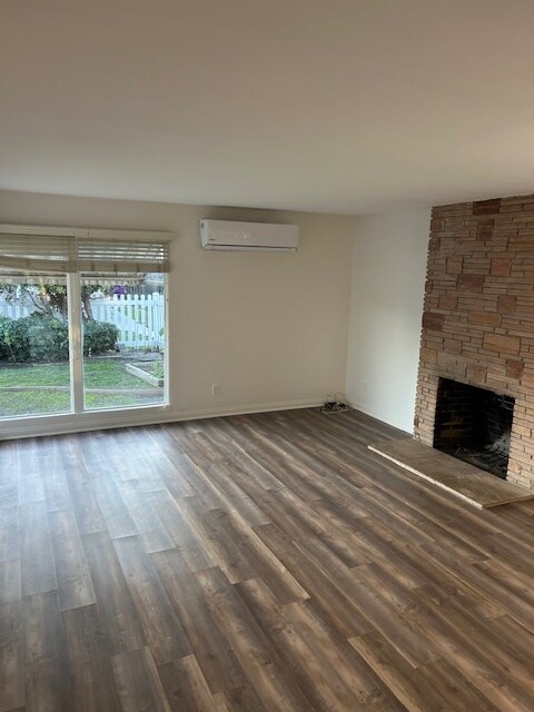 Original Fireplace - 3731 Lewis Ave