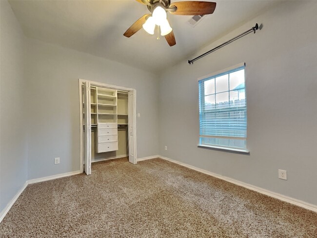 Building Photo - 3638 Lydia St