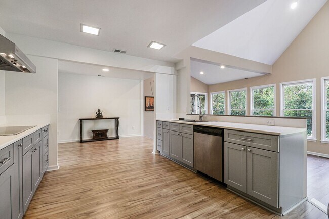 Building Photo - Two Levels. Two Kitchens. One Pool. East Cobb at $5,495/month