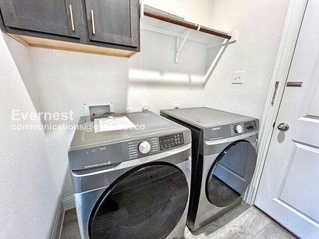 Building Photo - 11416 Culberson Dr