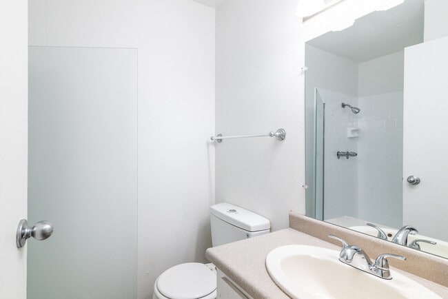 Building Photo - 521 Alameda del Prado