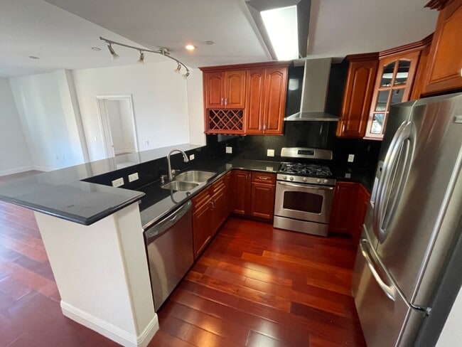 Building Photo - 151 El Camino Real