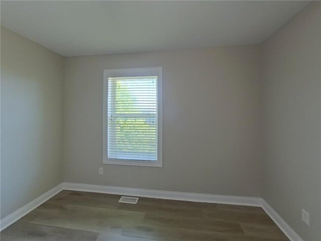 Building Photo - 3947 Valencia Ln