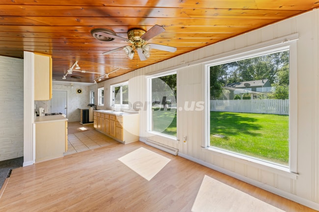 Building Photo - 4501 E Kuhn Rd