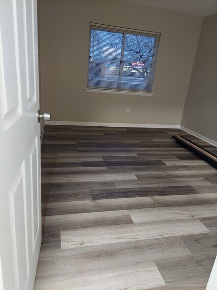 Building Photo - 860 Winesap Ct