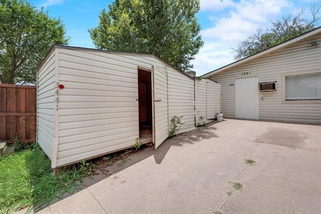 Building Photo - 3441 Flagstone Dr