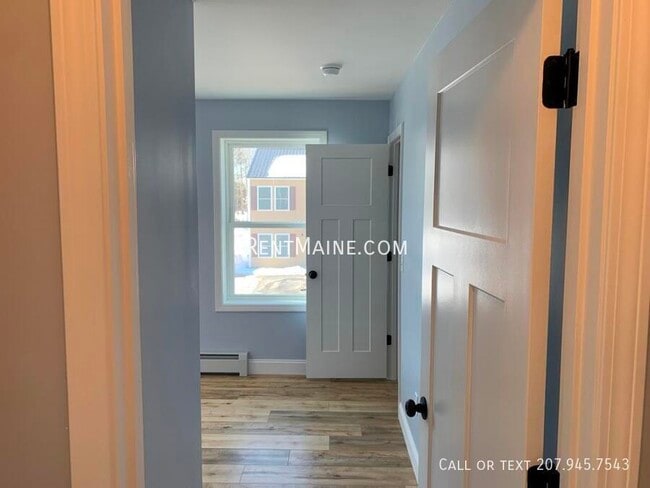 Building Photo - 14 Wildwood Dr