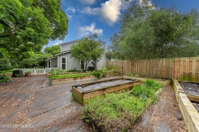 Building Photo - 2746 Grayton Ct